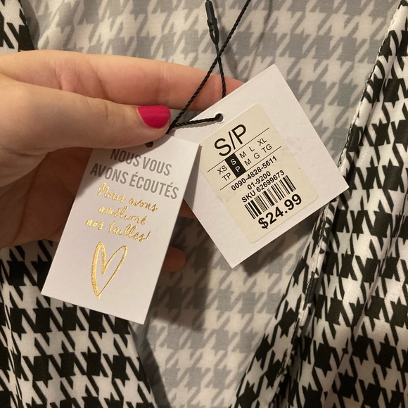 Classy Printed Body Suit - Picture 6 of 6